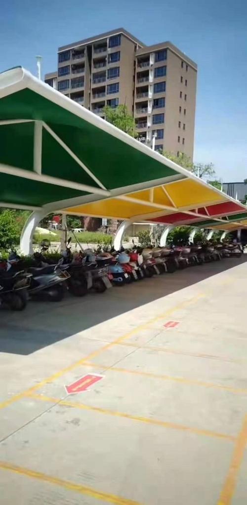三明停車(chē)棚定制首選蓬瑞膜結(jié)構(gòu) 從設(shè)計(jì)到安裝的一條龍服務(wù)